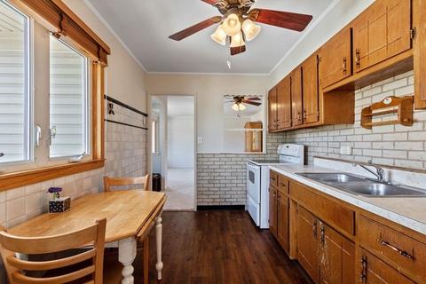 125 W Wayne Pl, Wheeling, IL 60090 photo 3