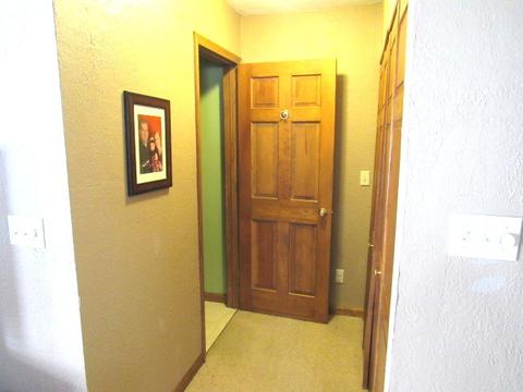 403 Cedar Dr, Clinton, IL 61727 photo 9