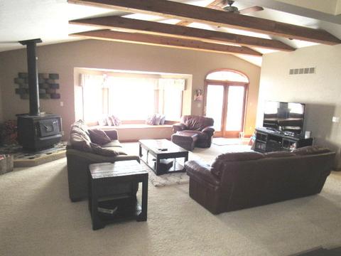 403 Cedar Dr, Clinton, IL 61727 photo 6