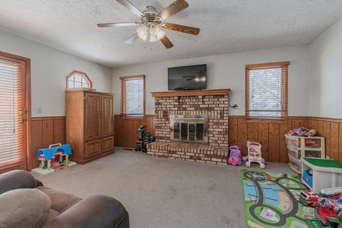 413 S School St, Minier, IL 61759 photo 8