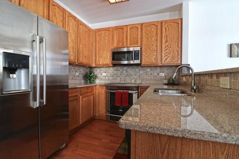 620 Arbor Cir, Lakemoor, IL 60050 photo 2