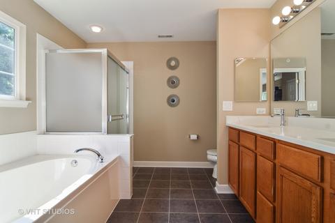 2261 Edgartown Ln, Hoffman Estates, IL 60192 photo 12