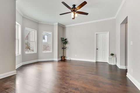 115 E 17th St, Lockport, IL 60441 photo 3