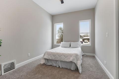 115 E 17th St, Lockport, IL 60441 photo 6