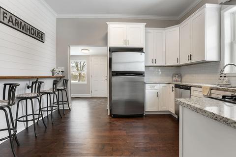 115 E 17th St, Lockport, IL 60441 photo 9