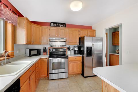 440 Harbor Ter, Bartlett, IL 60103 photo 9
