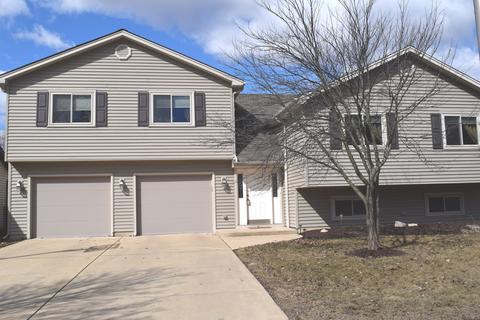 440 Harbor Ter, Bartlett, IL 60103 photo 1