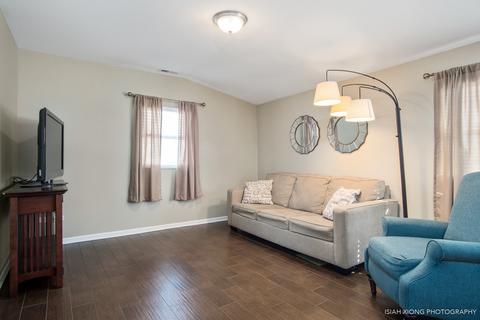 1004 High St, Aurora, IL 60505 photo 4