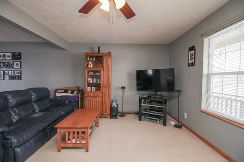 302 S Lincoln St, Downs, IL 61736 photo 2