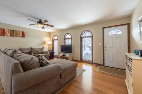 1501 Elm St, Wheaton, IL 60189 photo 5