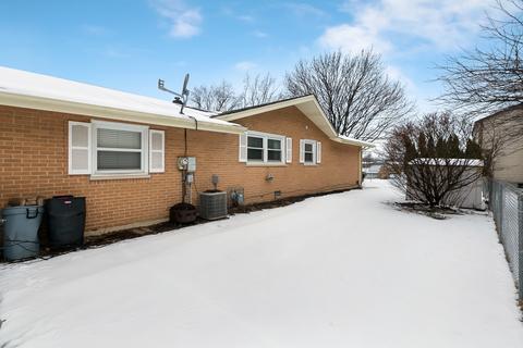 1020 Apple Valley Dr, Bartlett, IL 60103 photo 21