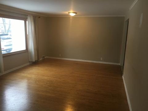 214 Preston Ave, Elgin, IL 60120 photo 4