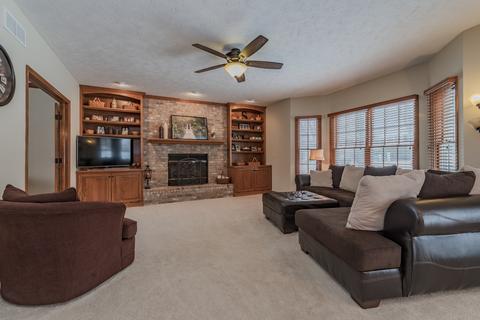 1005 Sterling Glen Cc Ct, Normal, IL 61761 photo 9