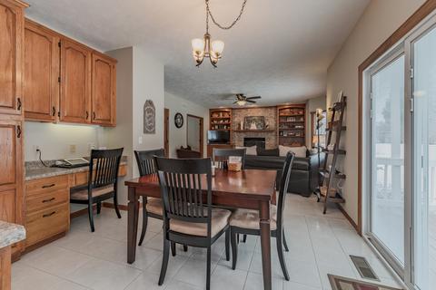 1005 Sterling Glen Cc Ct, Normal, IL 61761 photo 3