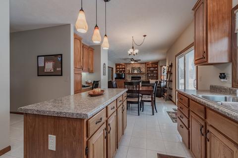 1005 Sterling Glen Cc Ct, Normal, IL 61761 photo 7