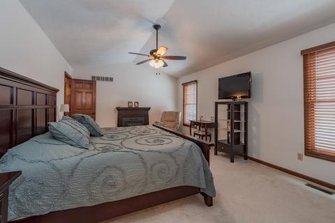1005 Sterling Glen Cc Ct, Normal, IL 61761 photo 23