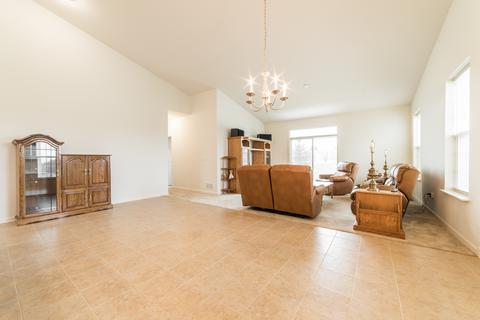 108 Abbott Ct, Bartlett, IL 60103 photo 6