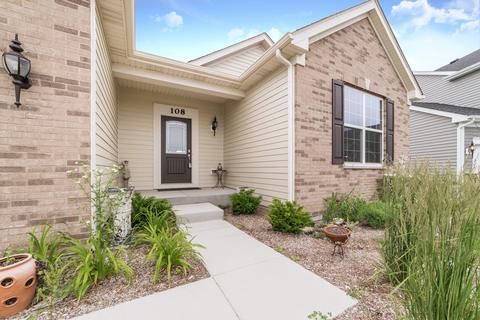 108 Abbott Ct, Bartlett, IL 60103 photo 2