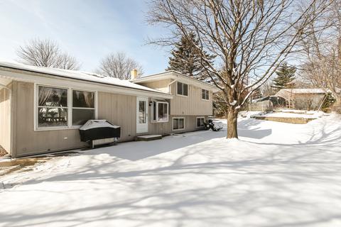 109 Pear Tree Ln, Bartlett, IL 60103 photo 21