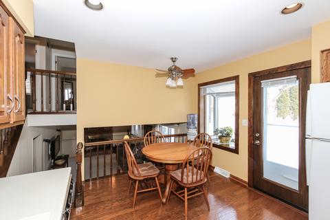 109 Pear Tree Ln, Bartlett, IL 60103 photo 9