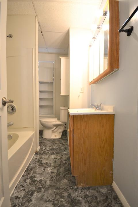 536 Chambers St, Ottawa, IL 61350 photo 9