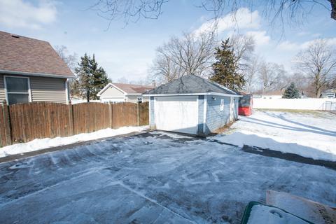 422 E 4th St, Lockport, IL 60441 photo 9