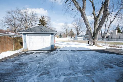 422 E 4th St, Lockport, IL 60441 photo 10