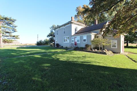 8205 Middle Rd, Morris, IL 60450 photo 3