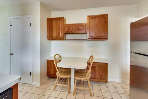 719 S Gables Blvd, Wheaton, IL 60189 photo 13