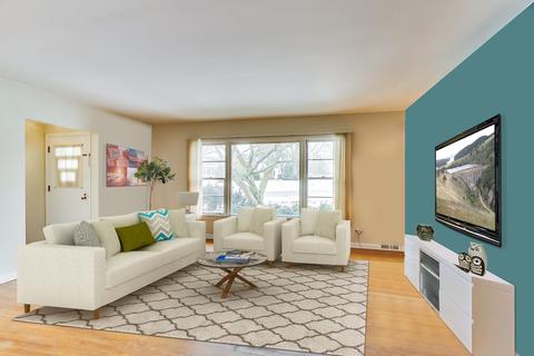 719 S Gables Blvd, Wheaton, IL 60189 photo 2