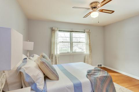 719 S Gables Blvd, Wheaton, IL 60189 photo 20