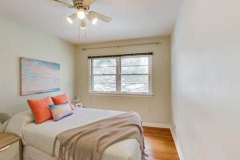 719 S Gables Blvd, Wheaton, IL 60189 photo 16