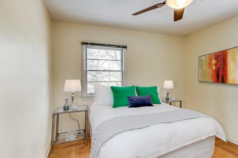 719 S Gables Blvd, Wheaton, IL 60189 photo 24