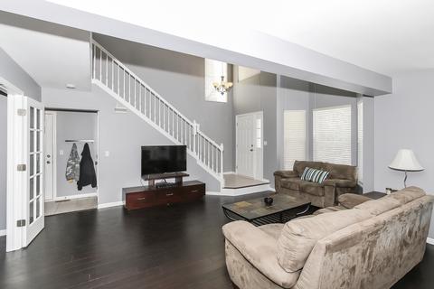 1264 Horseshoe Ln, Bartlett, IL 60103 photo 13