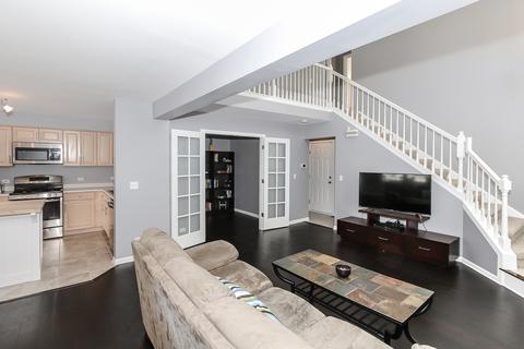 1264 Horseshoe Ln, Bartlett, IL 60103 photo 5