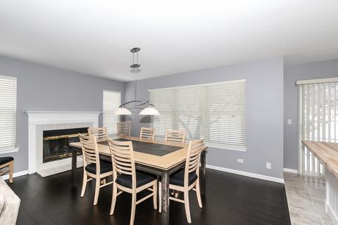 1264 Horseshoe Ln, Bartlett, IL 60103 photo 6
