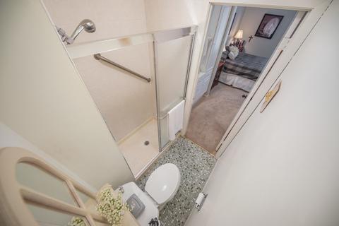 1602 Thames Ct #A, Wheaton, IL 60189 photo 18