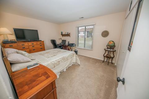 1602 Thames Ct #A, Wheaton, IL 60189 photo 20