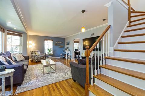 415 N Linden St, Itasca, IL 60143 photo 2