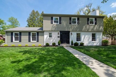 2247 Chestnut St, Northbrook, IL 60062 photo 1