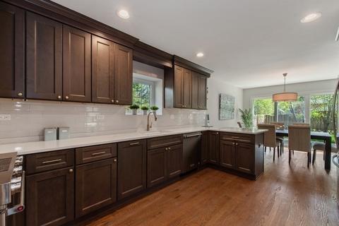 2247 Chestnut St, Northbrook, IL 60062 photo 6
