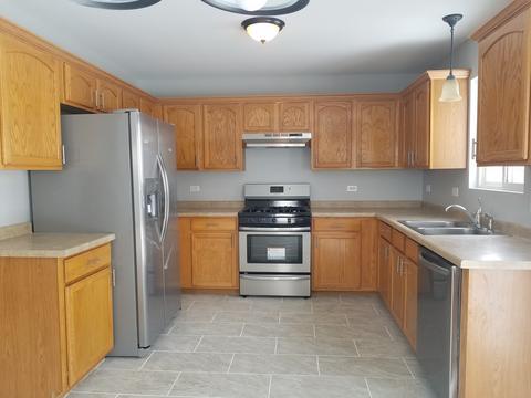 1715 Cascade Ridge Dr, Plainfield, IL 60586 photo 5