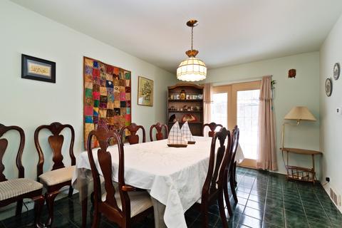 9259 Forestview Rd, Evanston, IL 60203 photo 5