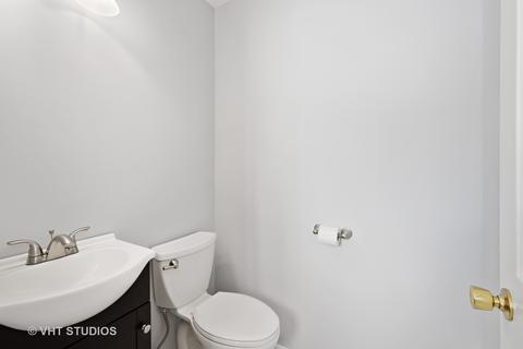 1080 Lancaster Ct, Hoffman Estates, IL 60169 photo 13
