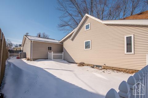 404 E State St, Sycamore, IL 60178 photo 15