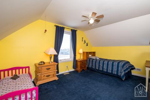 404 E State St, Sycamore, IL 60178 photo 11