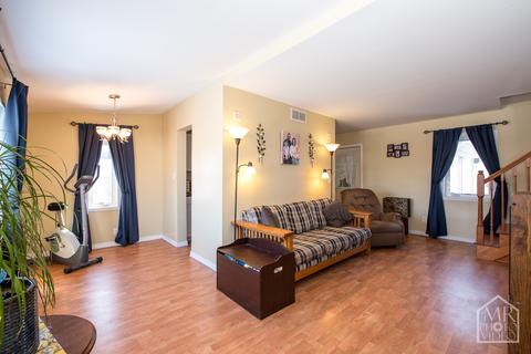 404 E State St, Sycamore, IL 60178 photo 7