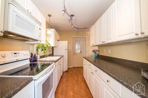 404 E State St, Sycamore, IL 60178 photo 9