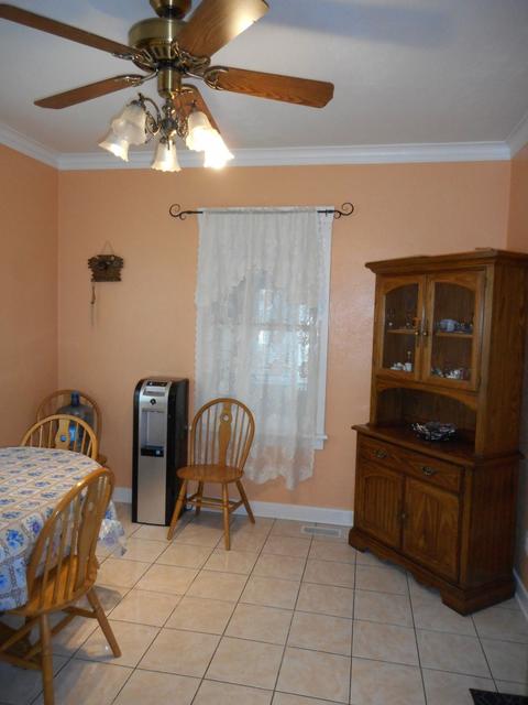 546 Dundee Ave, Elgin, IL 60120 photo 11