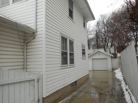 546 Dundee Ave, Elgin, IL 60120 photo 3